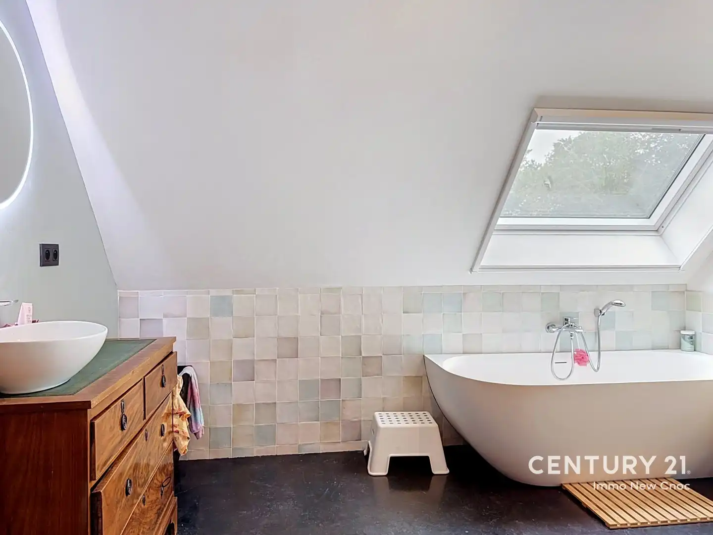 Scandinavisch wonen in harmonie met de natuur: Exclusieve villa in Damme foto 28