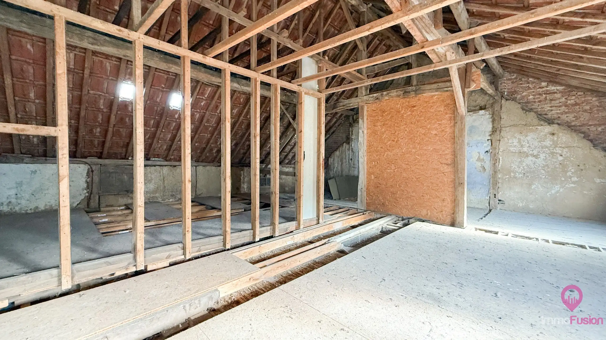 Te renoveren woning gelegen op een doodlopende straat! foto 24