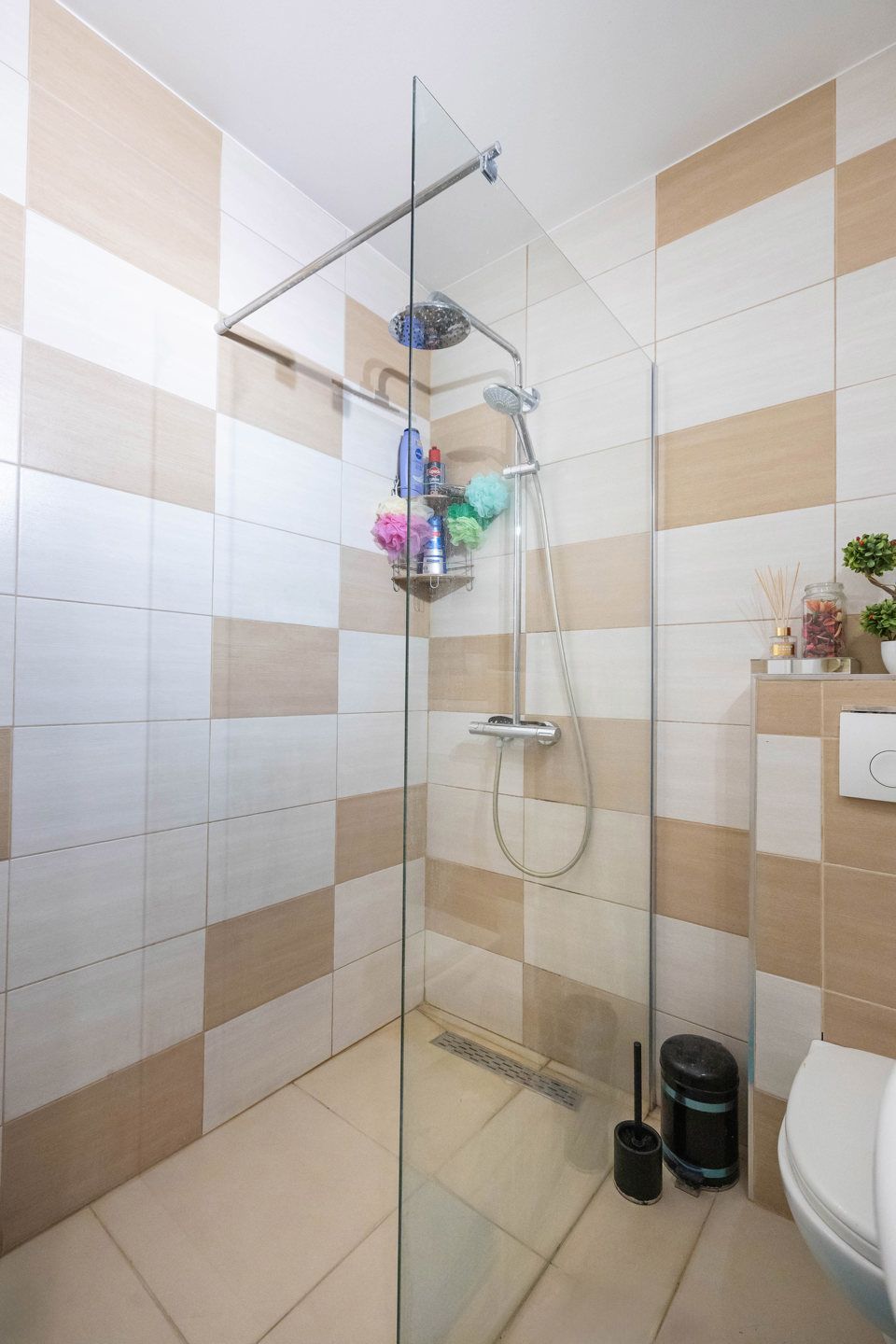 Mooi appartement 1 slaapkamer ± 70 m² + 2 garages optioneel foto 11