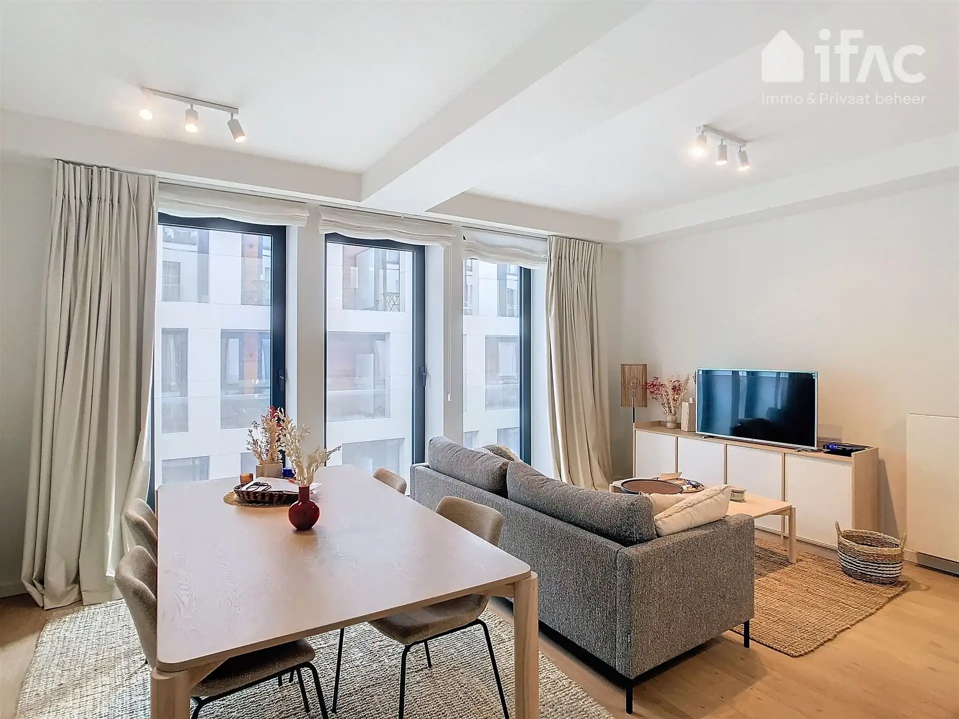 Luxe appartement gelegen op toplocatie aan de Louisalaan foto 2