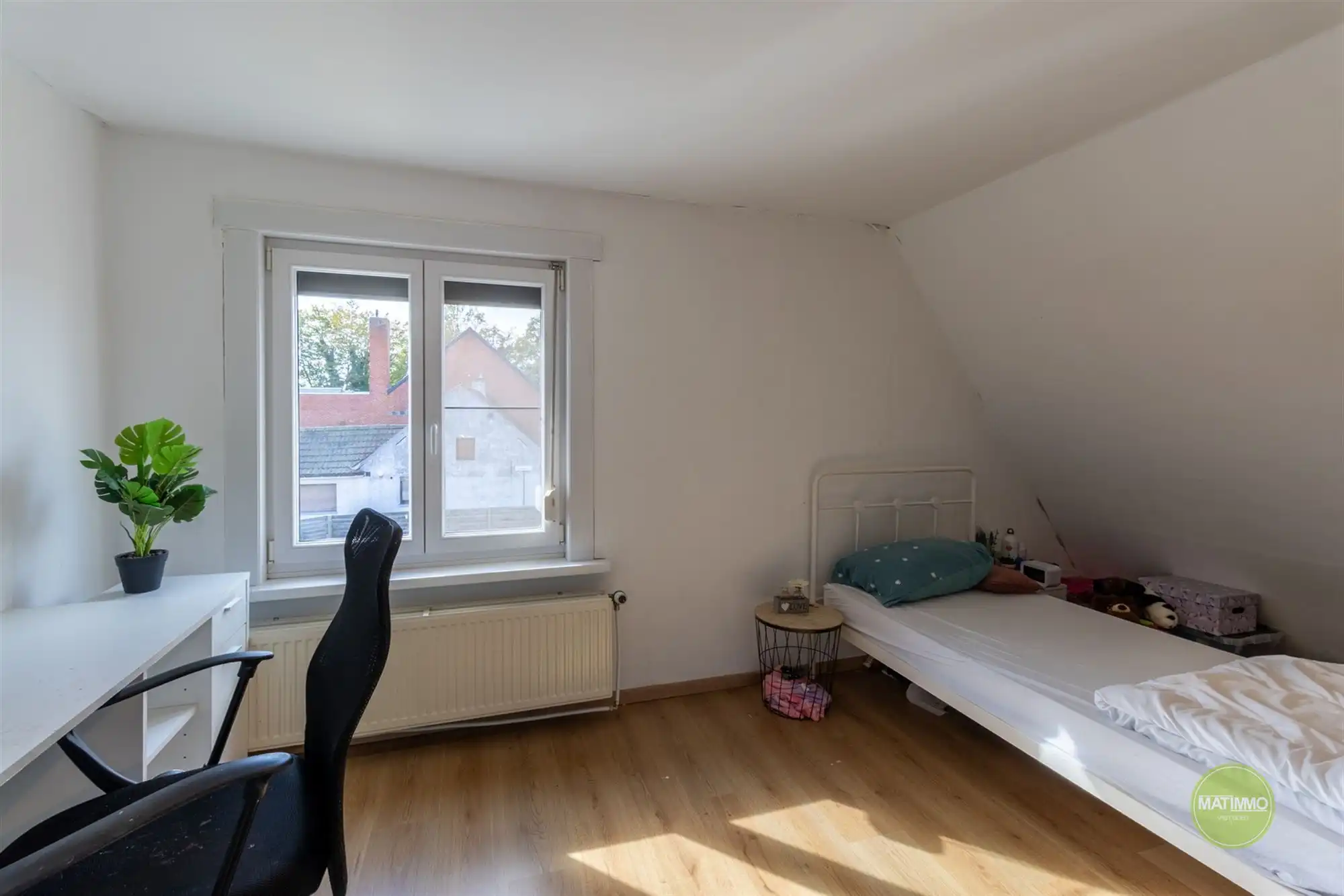 Instapklare starterswoning met 3 slaapkamers en tuin in Mol foto 13