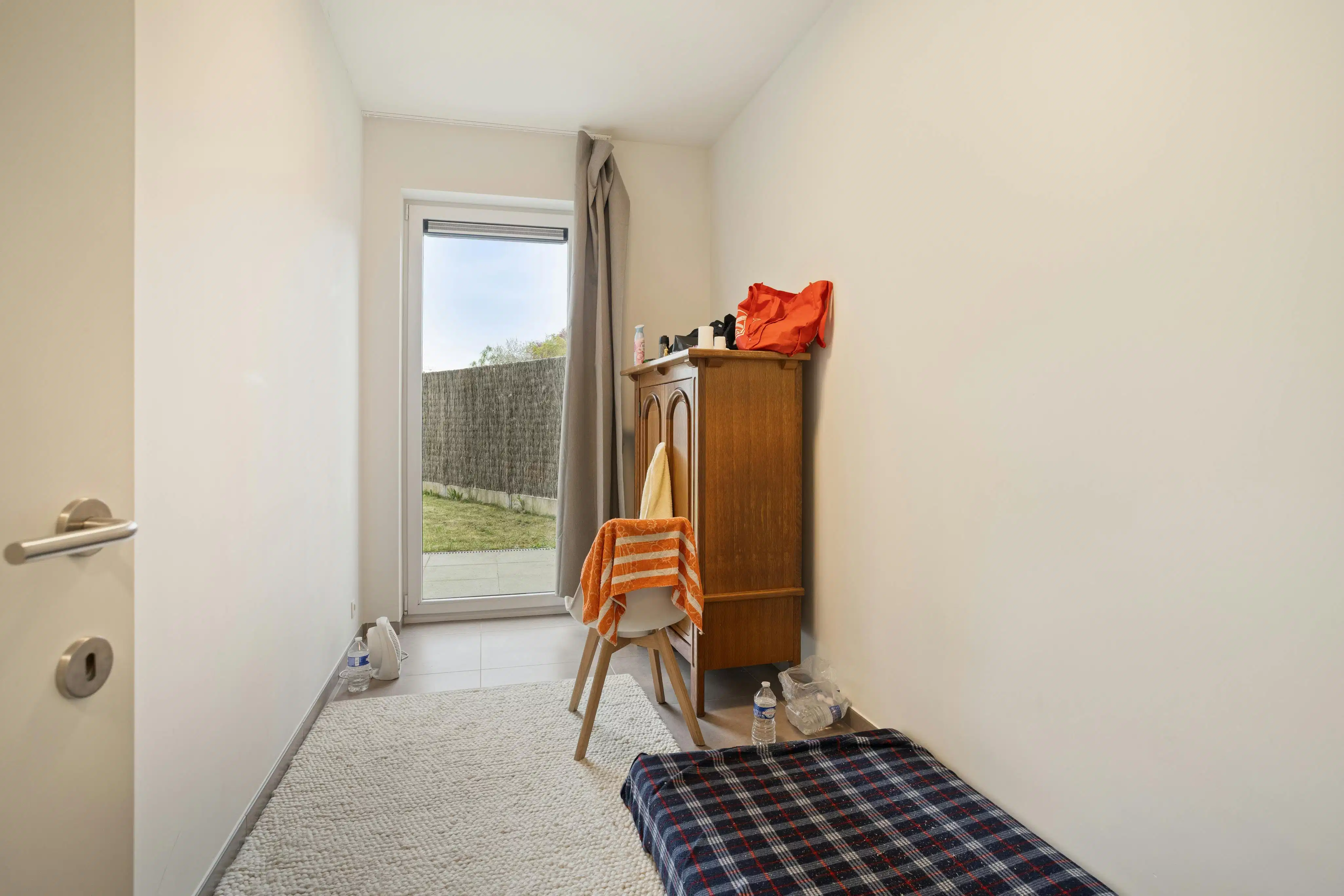 Modern appartement met private tuin in centrum Roeselare foto 9