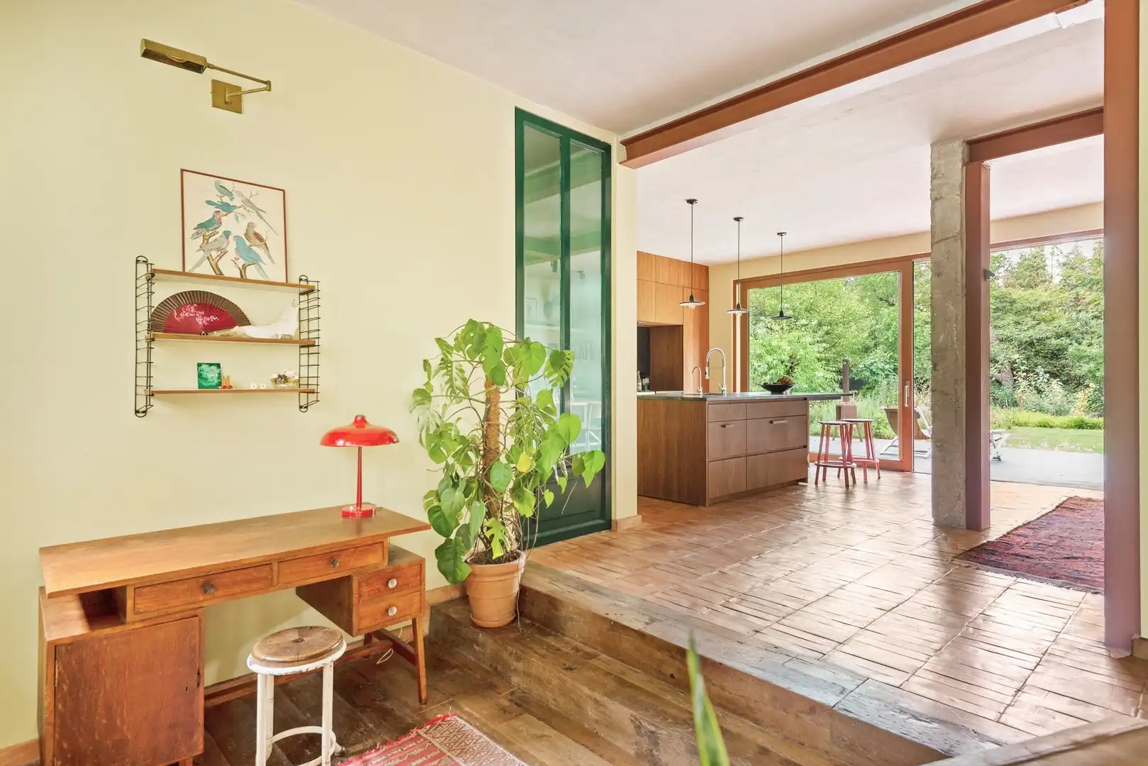 Stijlvolle, vrijstaande villa met zonnige tuin en zwemvijver foto 10