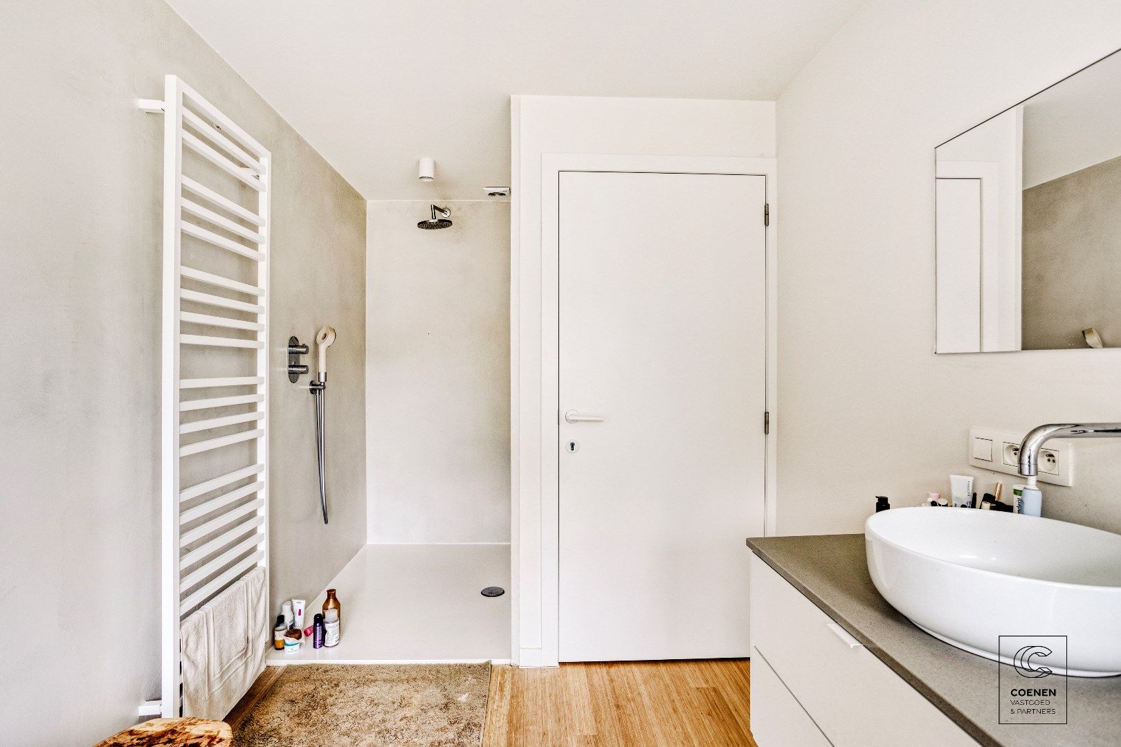 Prachtig volledig gerenoveerde woning met 3 slaapkamers op een TOPlocatie te Schilde! foto 16