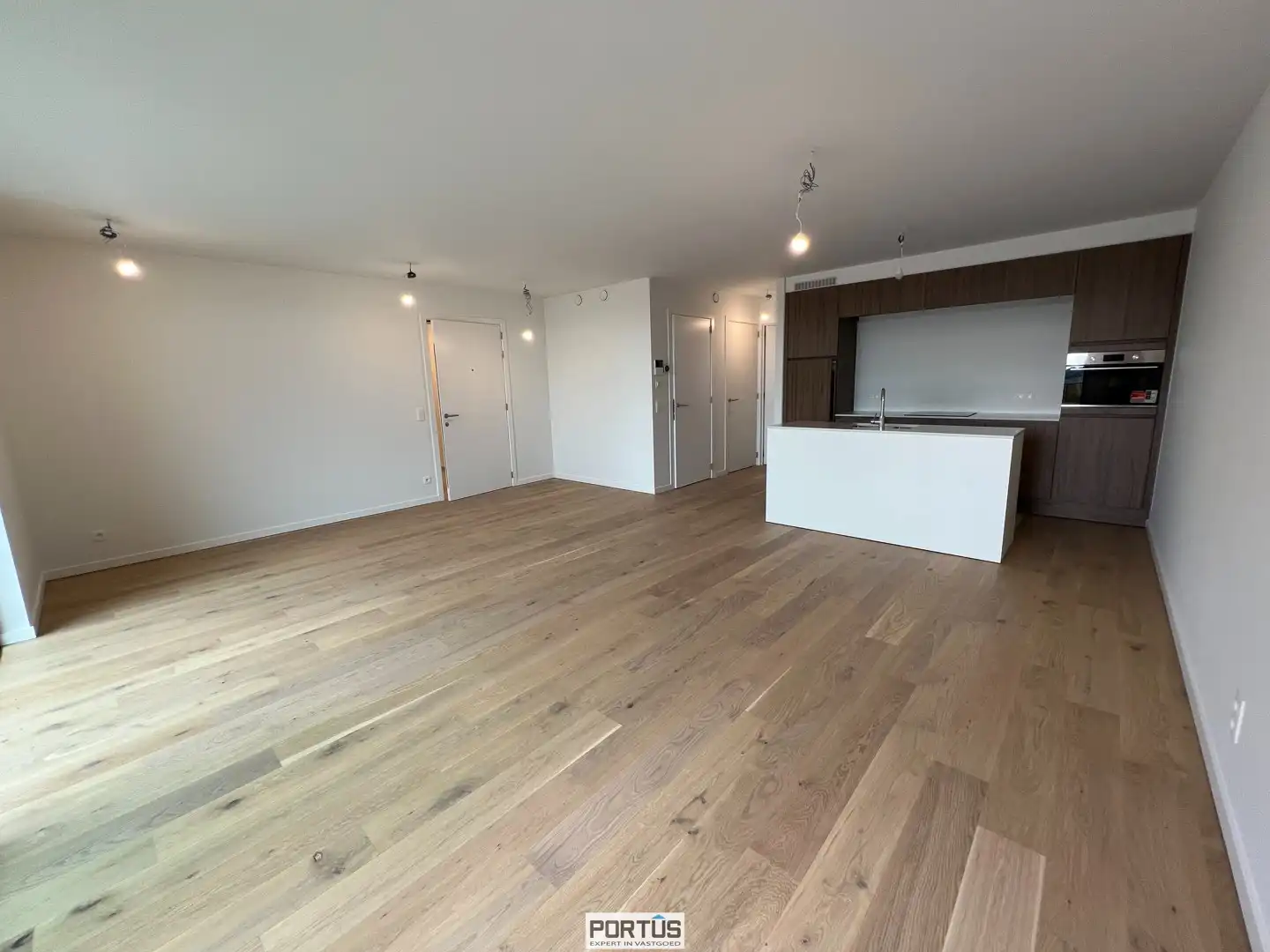 Instapklaar nieuwbouwappartement te koop met 1 slaapkamer in Residentie Portanic te Nieuwpoort foto 2
