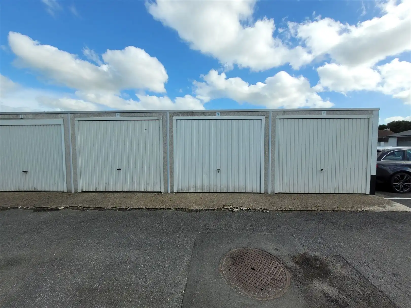 Gesloten garagebox in Lombardsijde foto 3