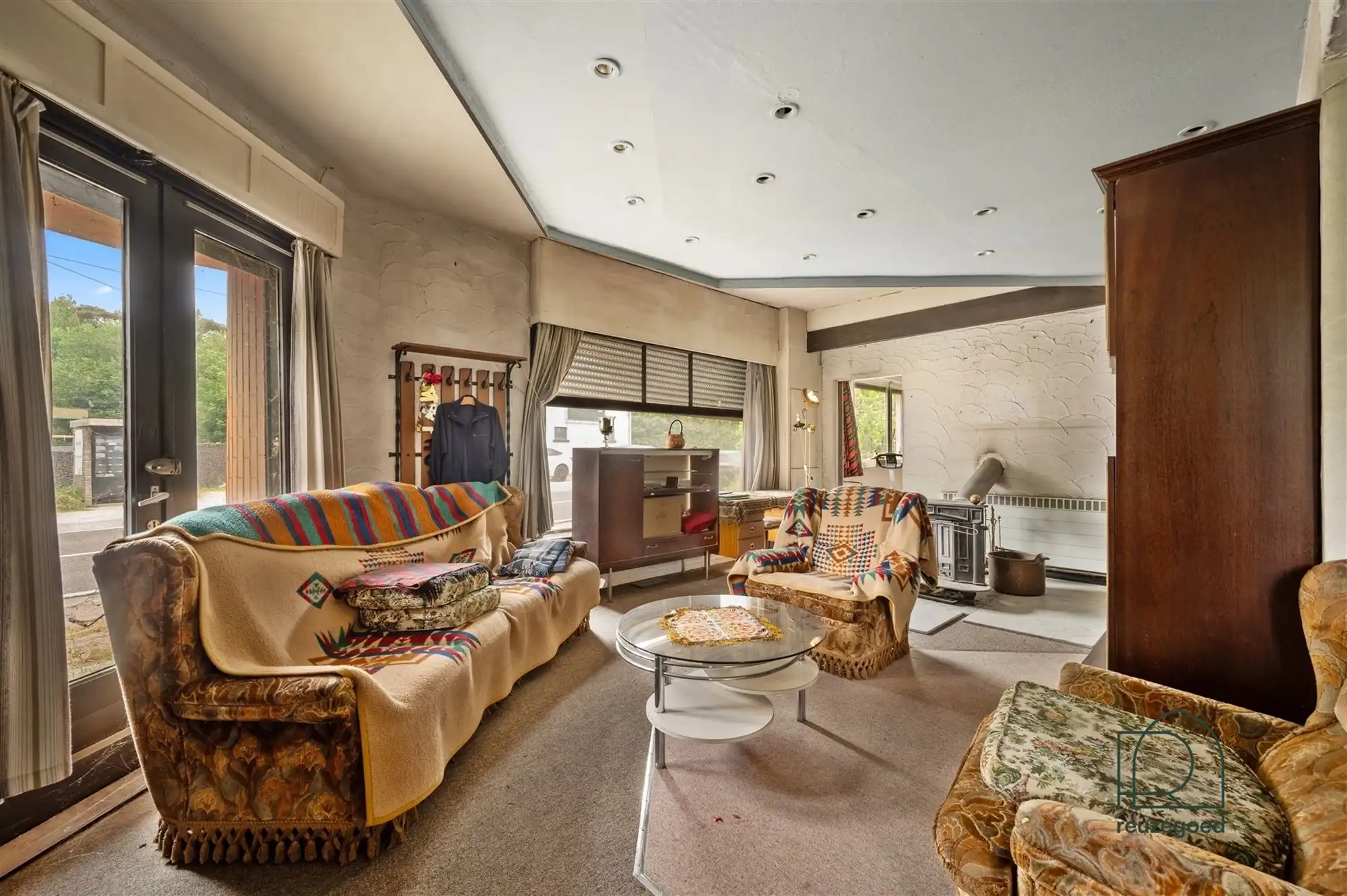 Te renoveren huis (tweewoonst)  met mogelijkheid tot 2 bouwgronden foto 3