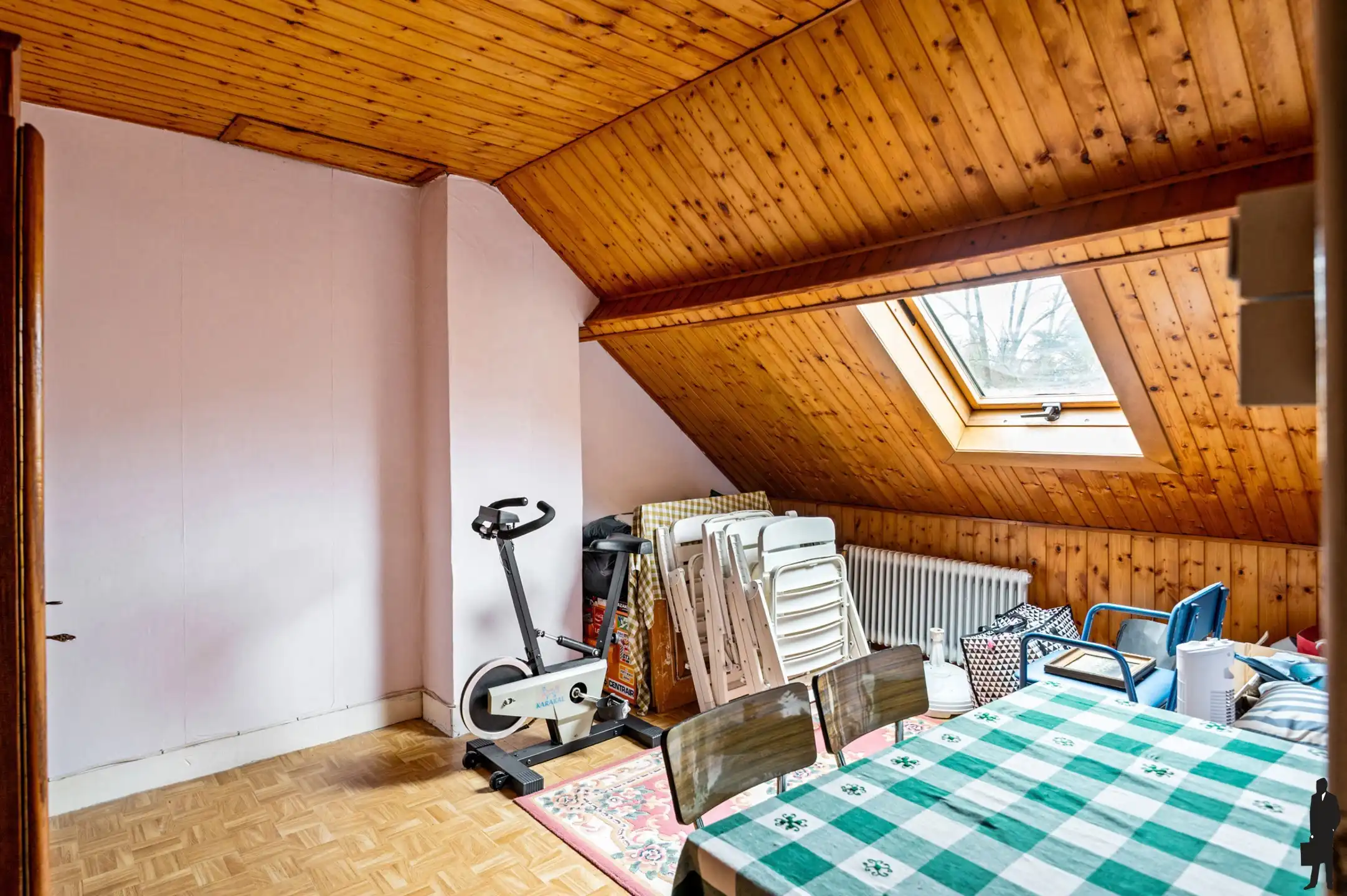 Te renoveren burgerwoning met 3-4 spk en zuidwest tuin  foto 19