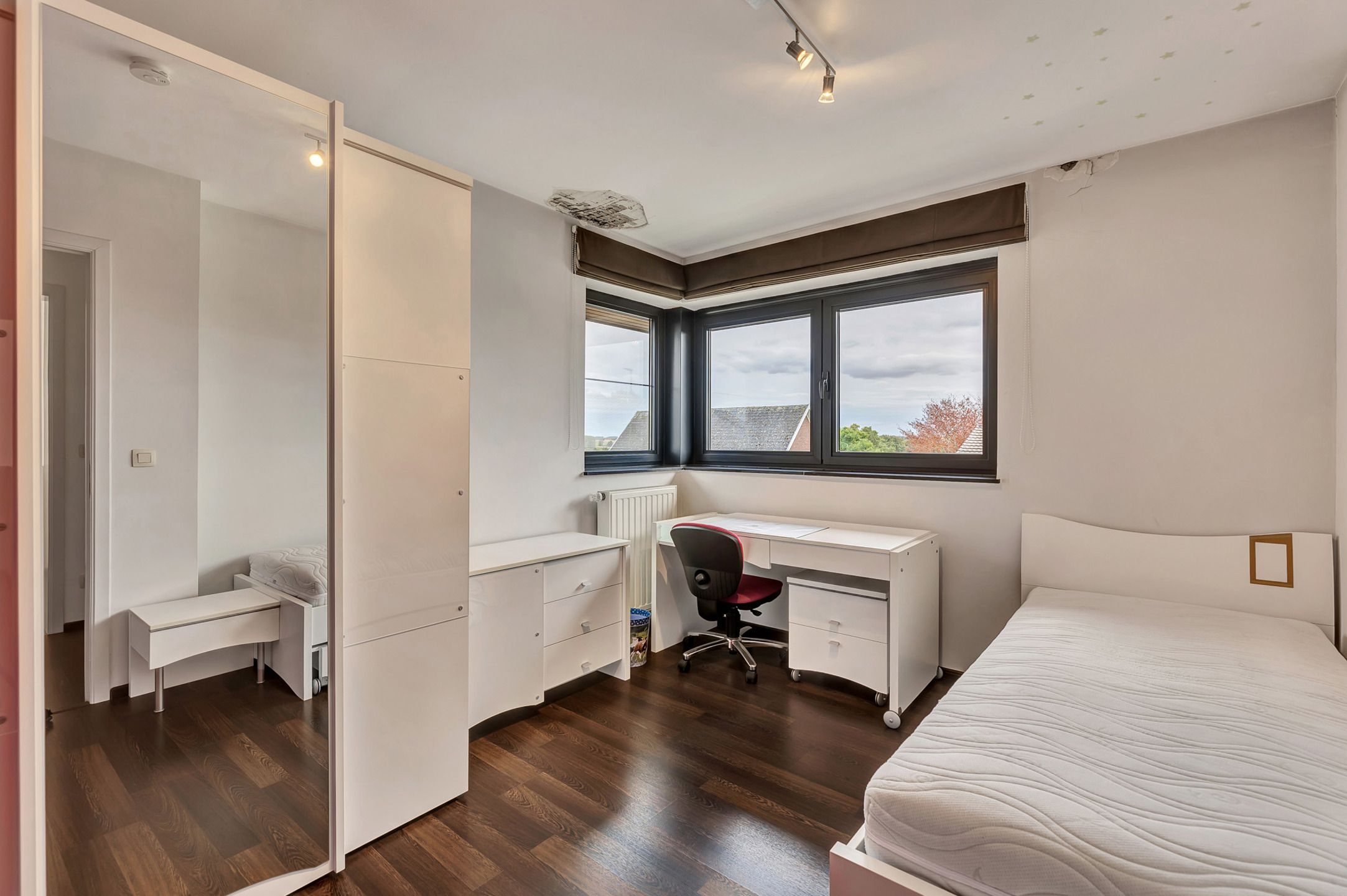 Landelijk gelegen villa met 4 slaapkamers te Pajottegem foto 18