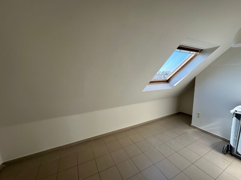 🏡✨ TE HUUR: duplex appartement met 2 slaapkamers in Sint-Gillis-Waas! ✨🏡 foto 6