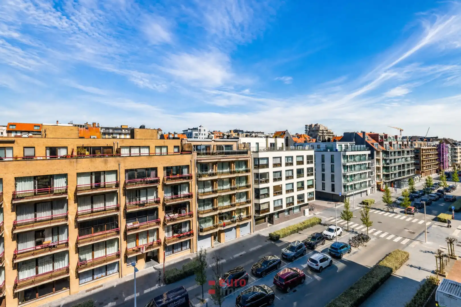 Studio aan democratische prijs te Nieuwpoort-bad. foto {{pictureIndex}}