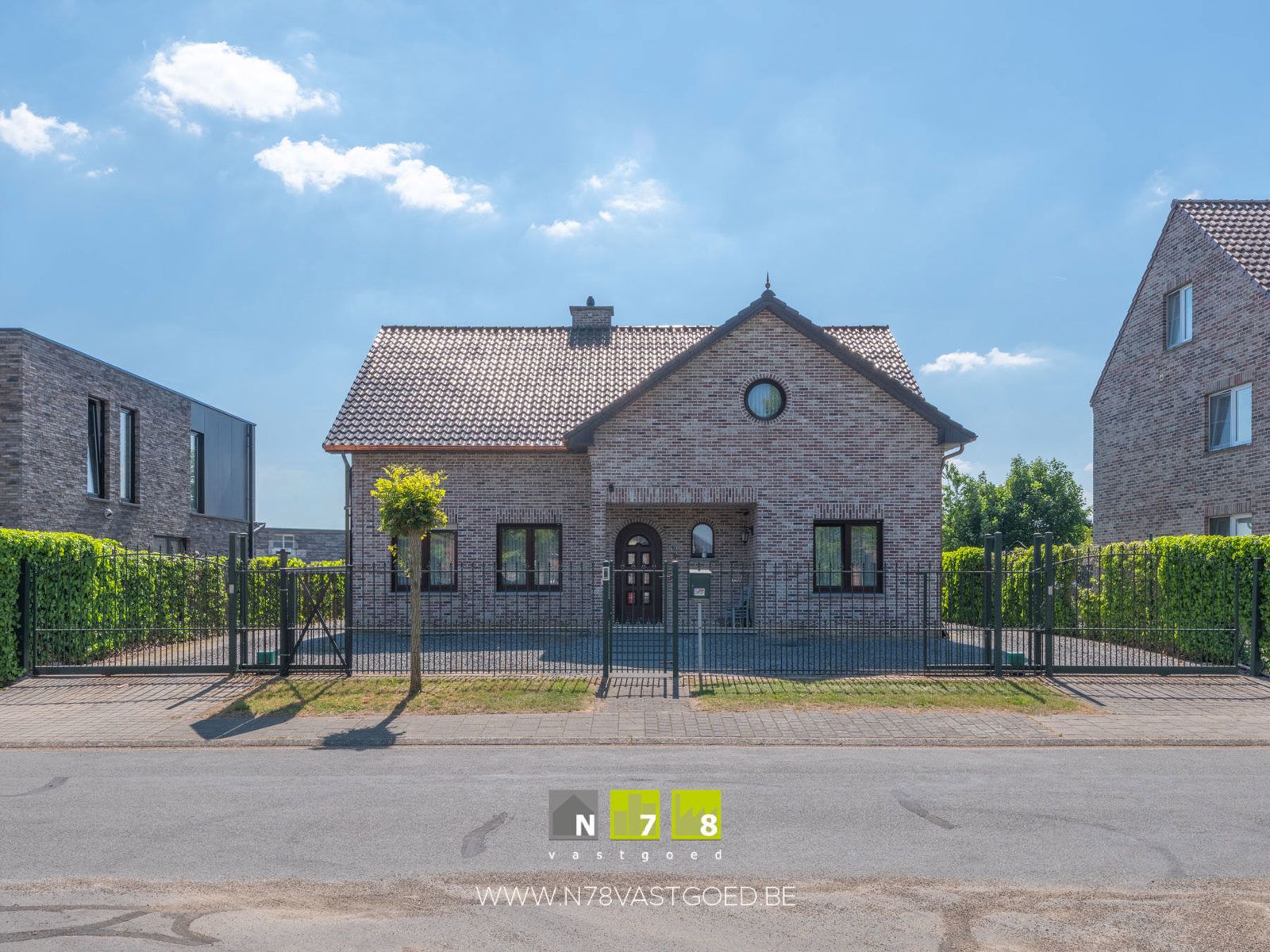 Huis te koop foto {{pictureIndex}}