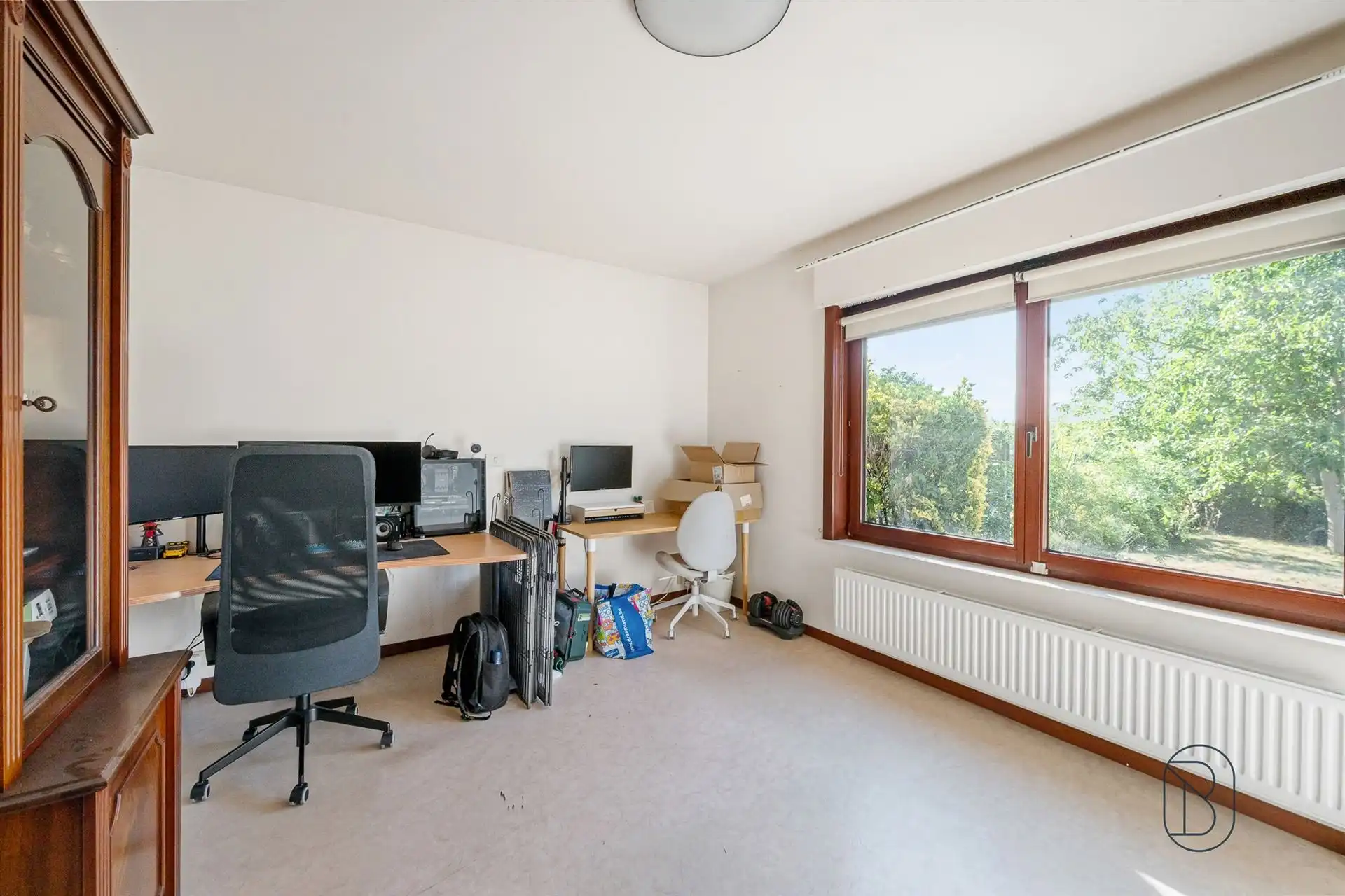 Instapklare woning met grote aangename tuin.  foto 12