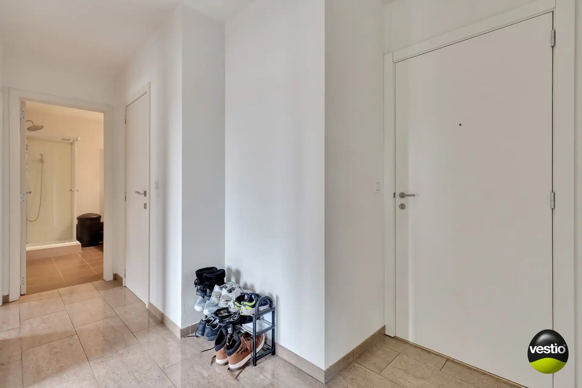 RUIM APPARTEMENT OP RUSTIGE LOCATIE AAN CENTRUM MAASEIK foto 18