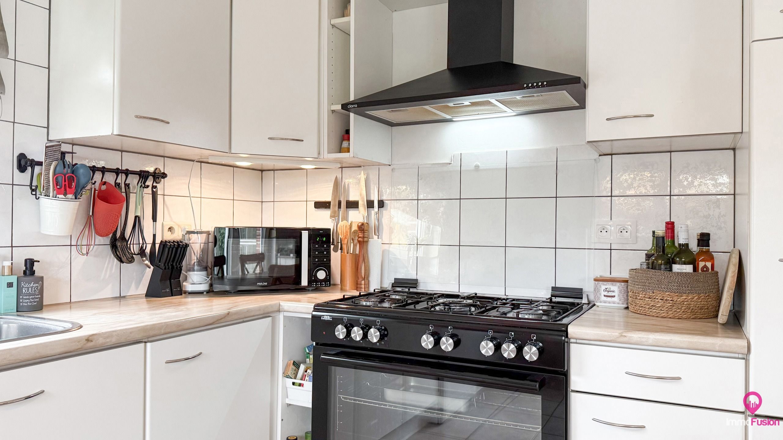 Prachtige woning met praktijkruime en paardenweide achteraan! foto 11