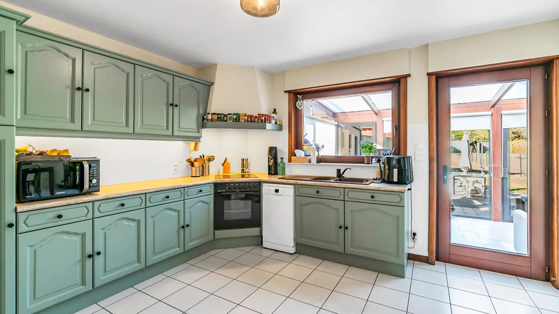 LUBBEEK - instapklare HOB op 7a33 foto 7