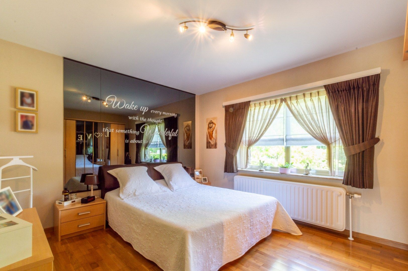 GELIJKSVLOERSVILLA MET 3 SLP IN WIJK GRAVENHOF ! foto 14