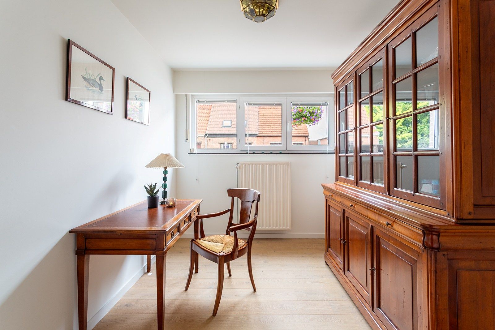 Instapklaar appartement met tuin en dubbele garage foto 8