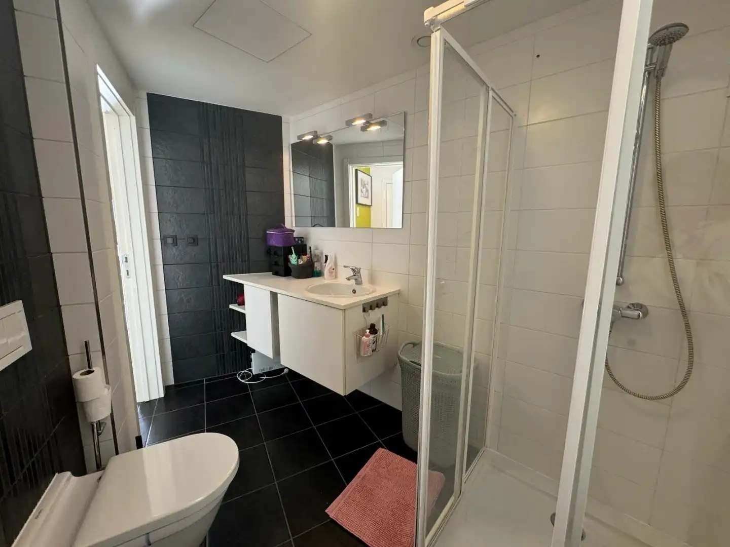 TE HUUR - Gezellige studio in Merchtem - Uitstekende ligging foto 6