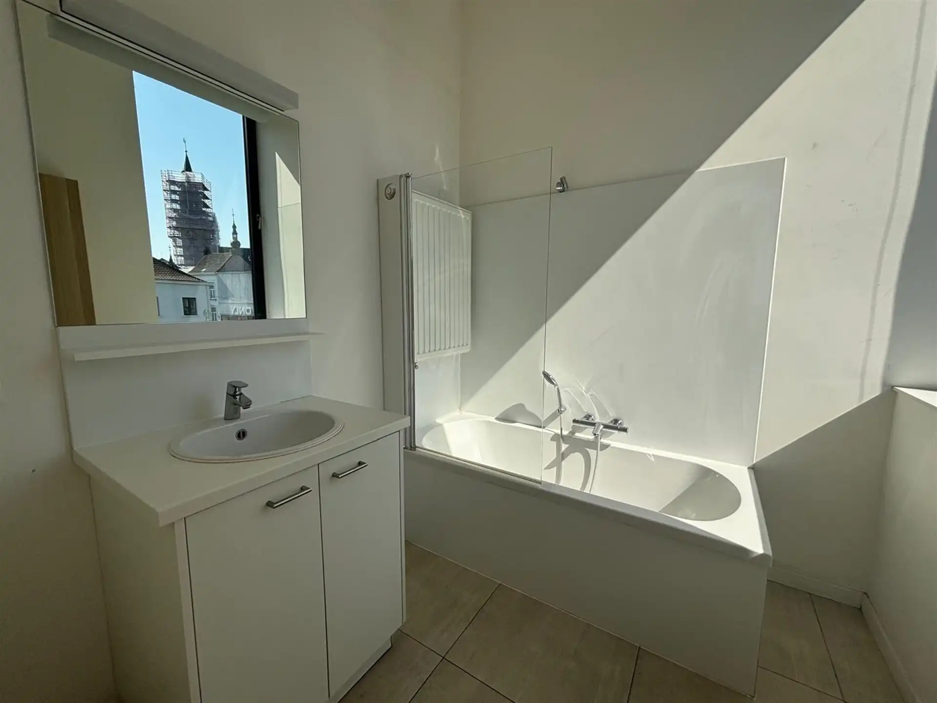 Prachtig appartement met één slaapkamer op de Hopmarkt foto 8