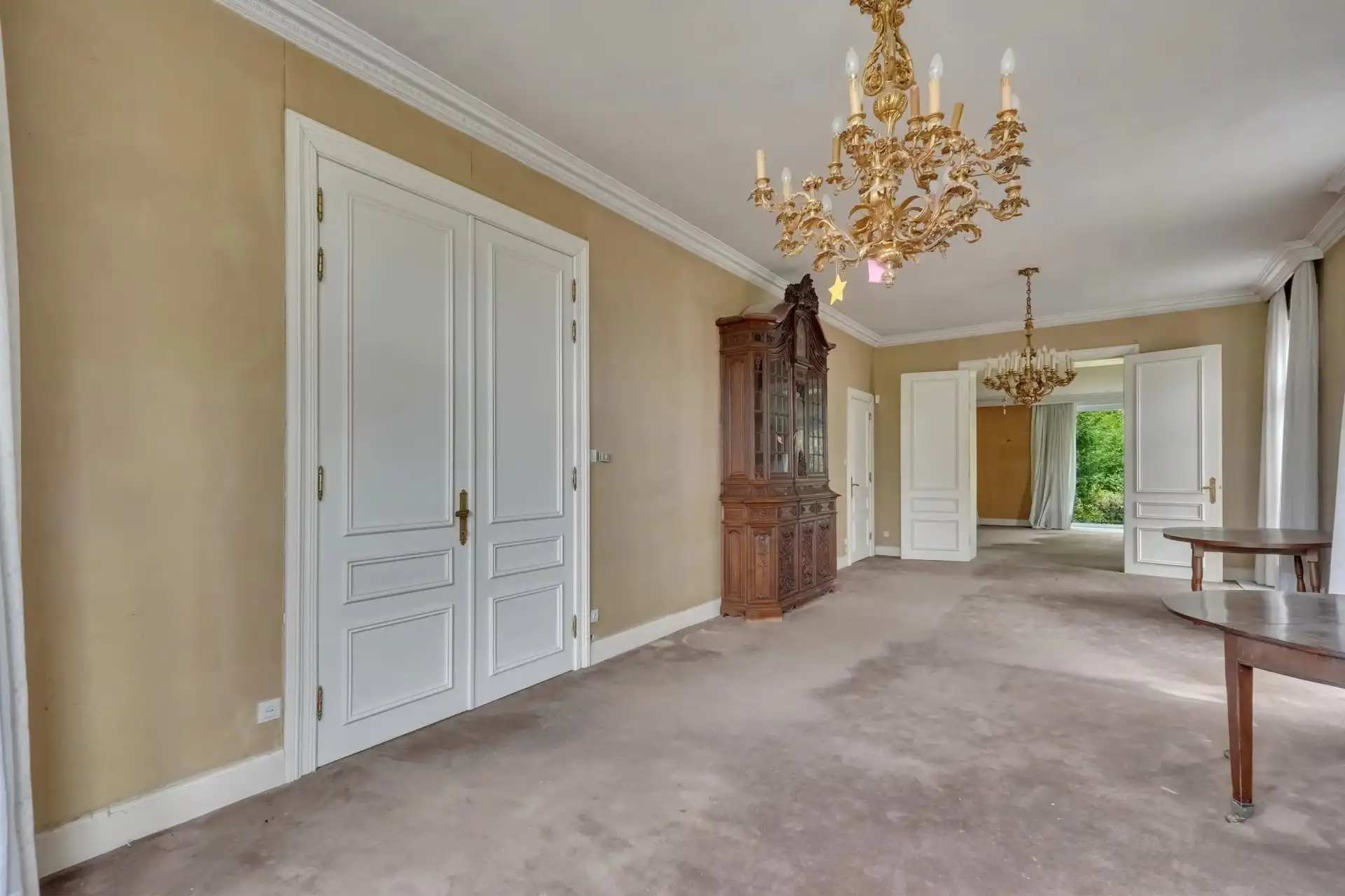 Statig landhuis in klassieke stijl met Wirtz-tuin foto 7