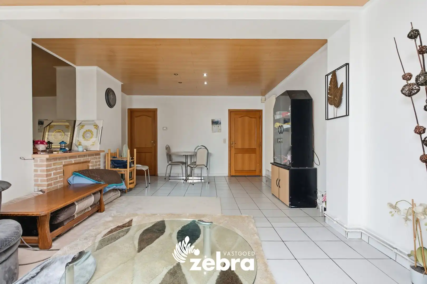Op te frissen woning met stadskoer nabij centrum Kortrijk! foto 7