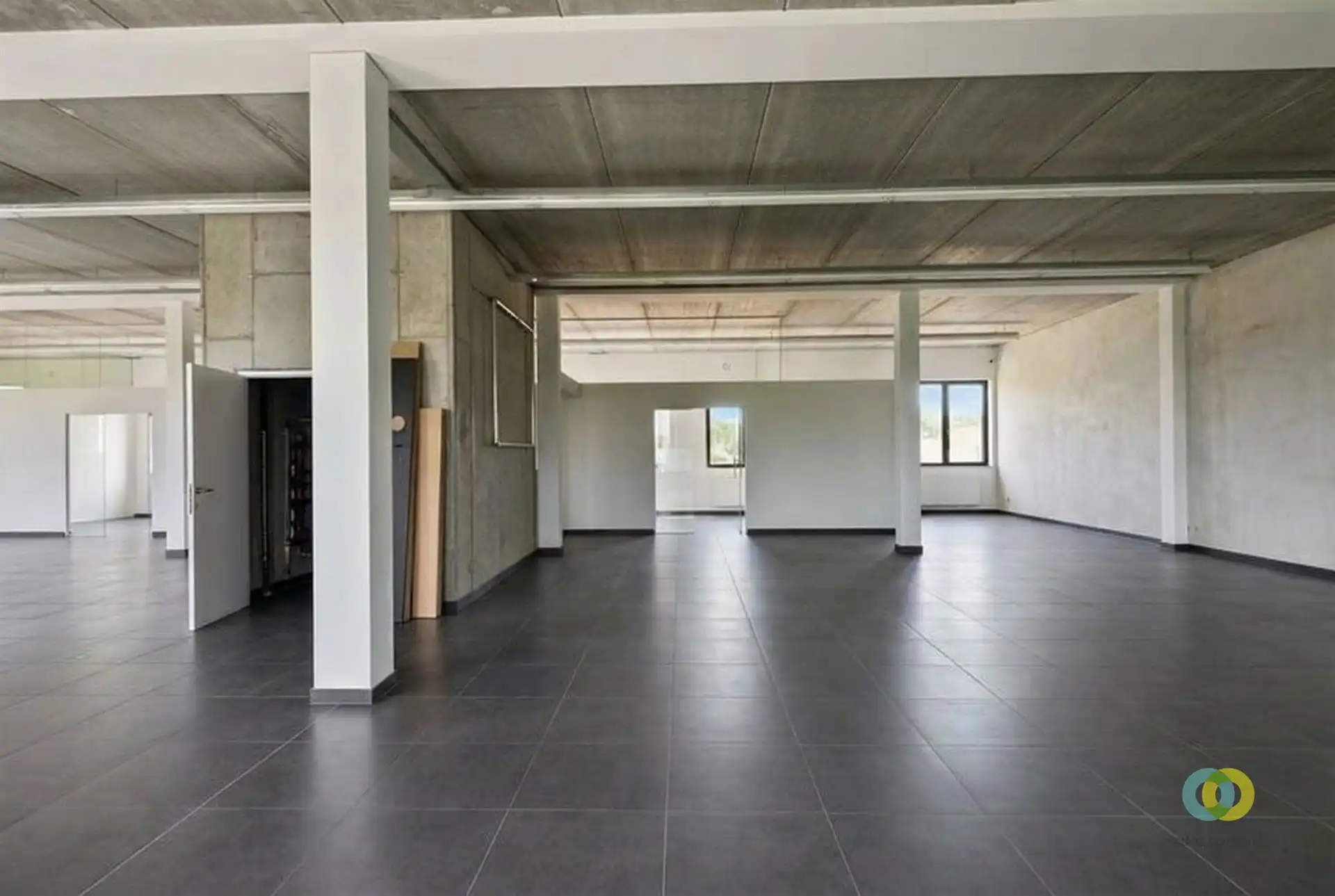 kantoor met parkingmogelijkheid foto 8