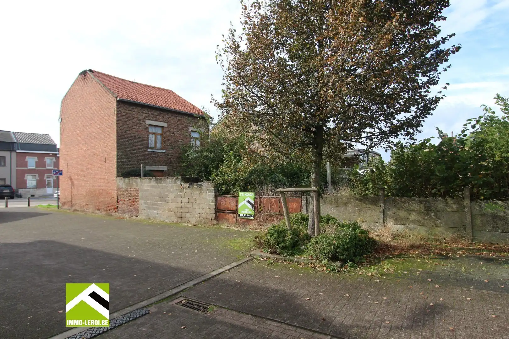 Te renoveren woning met schuur en tuin foto 2