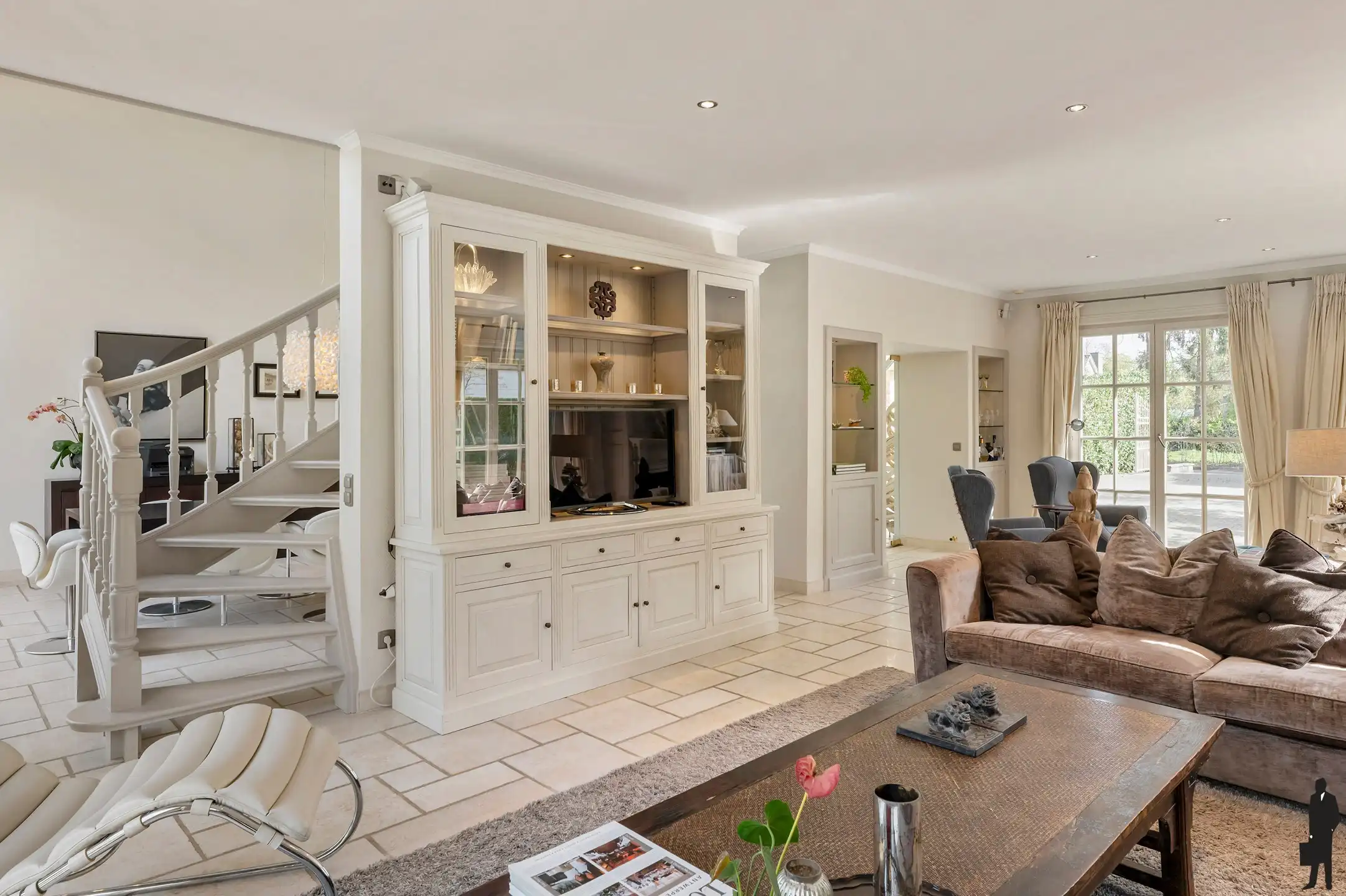 Lichtrijke villa aan het centrum! foto 10