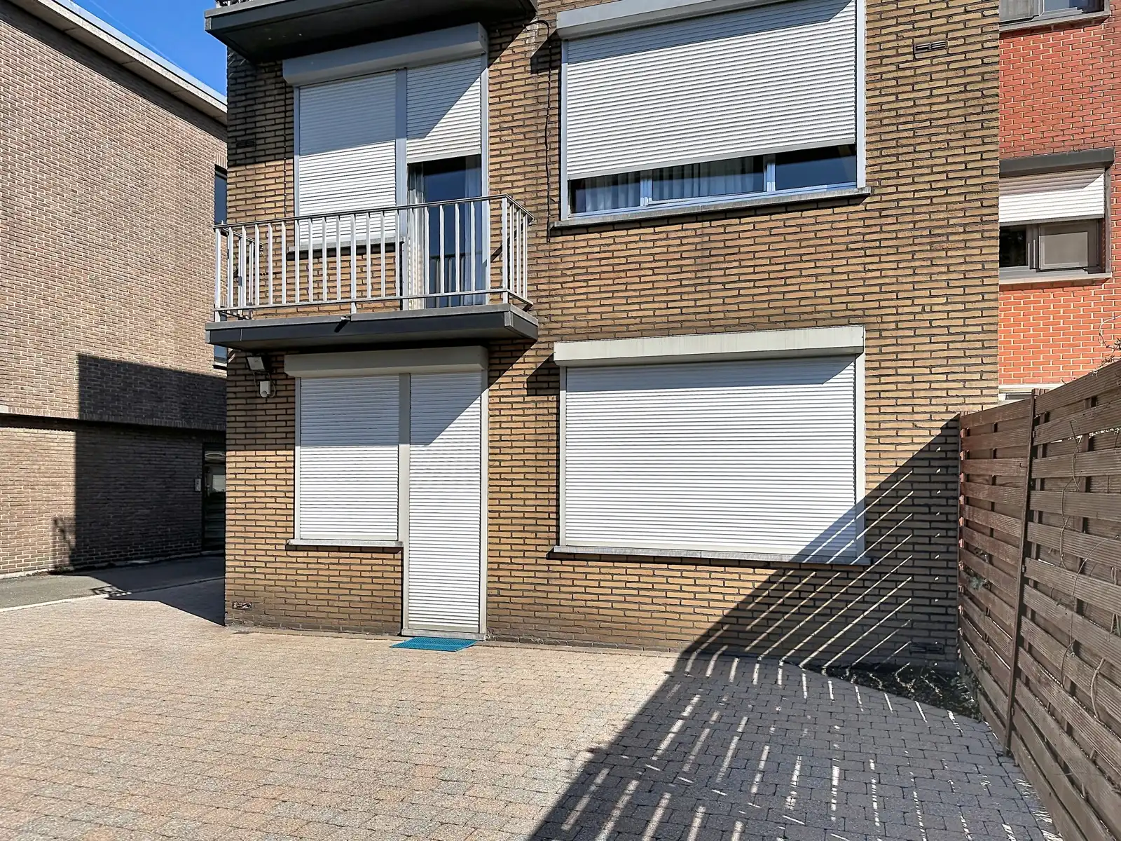 Gelijkvloers 2 slaapkamers appartement vlakbij centrum Aartselaar foto 21