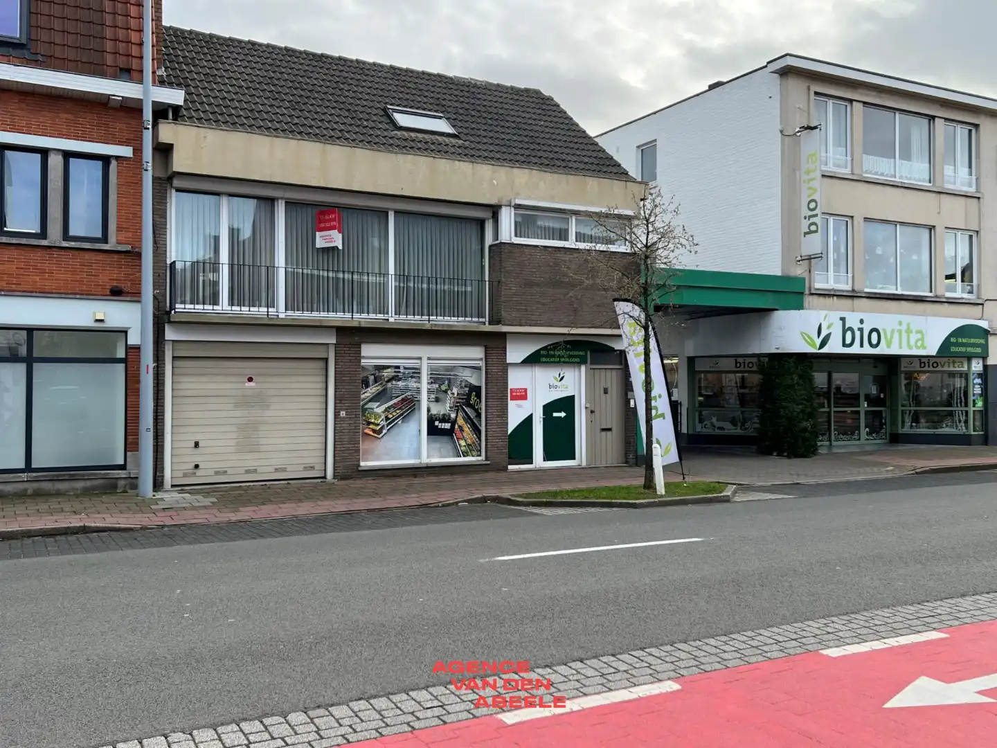 Polyvalente woning met ruime garage en opslagruimte van 155m2 foto 2