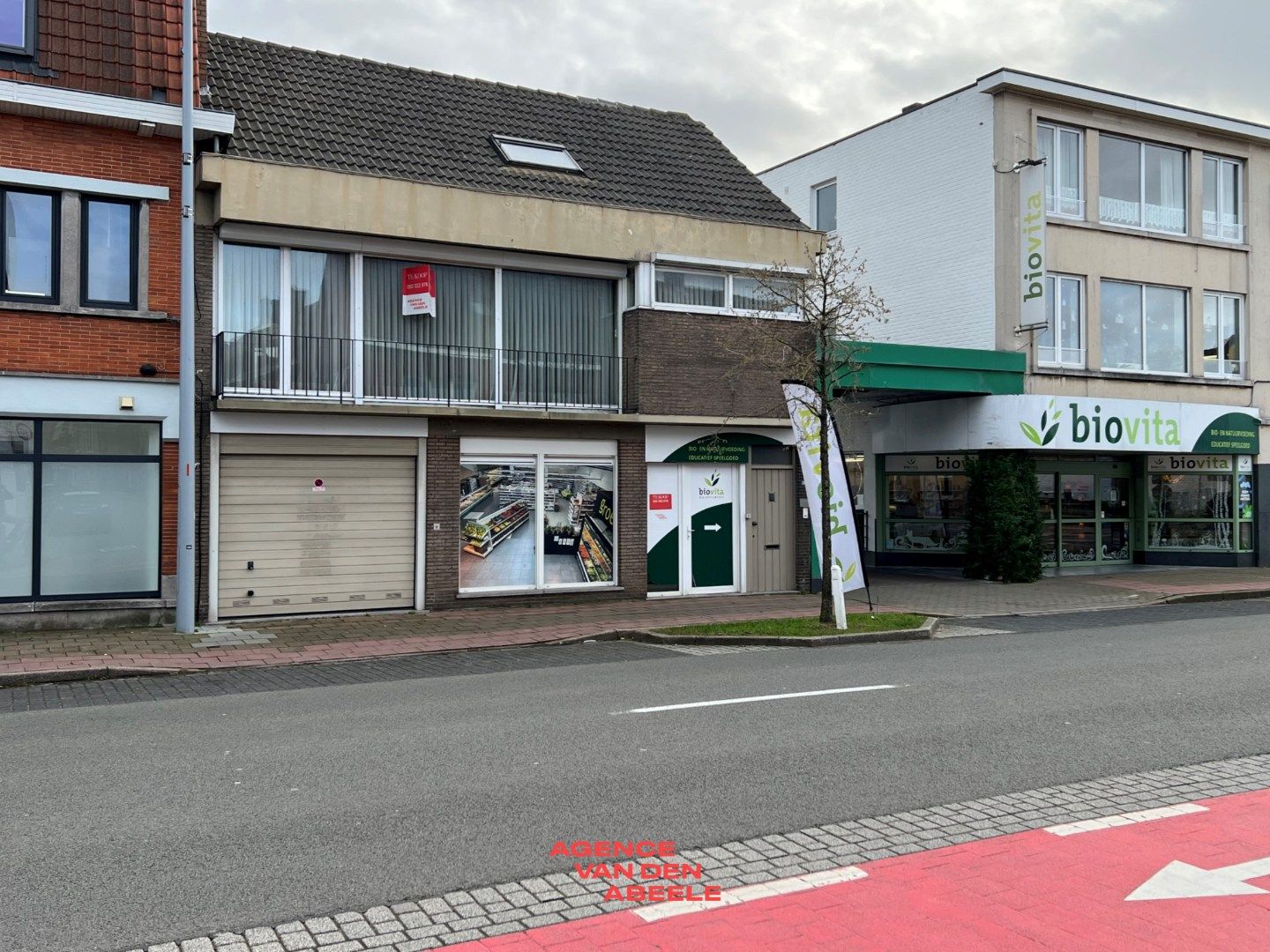 Polyvalente woning met ruime garage en opslagruimte van 155m2 foto 2