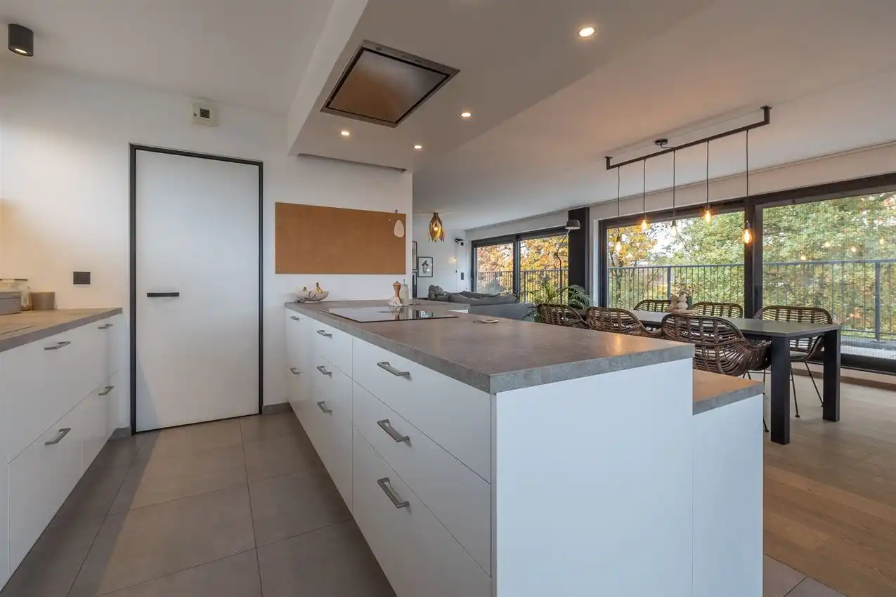 Penthouse met 3 slpk., riant terras, autostaanplaats en kelderberging foto 31