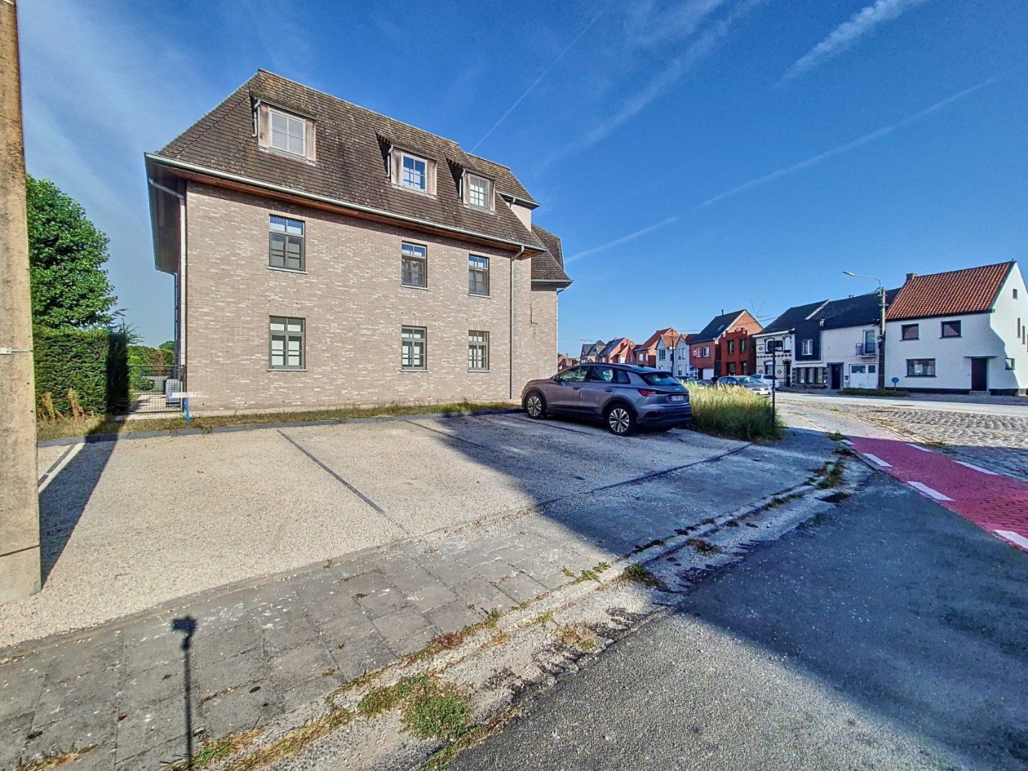 Gelijkvloersappartement met 2 slaapkamers en 2 autostandplaatsen foto 21