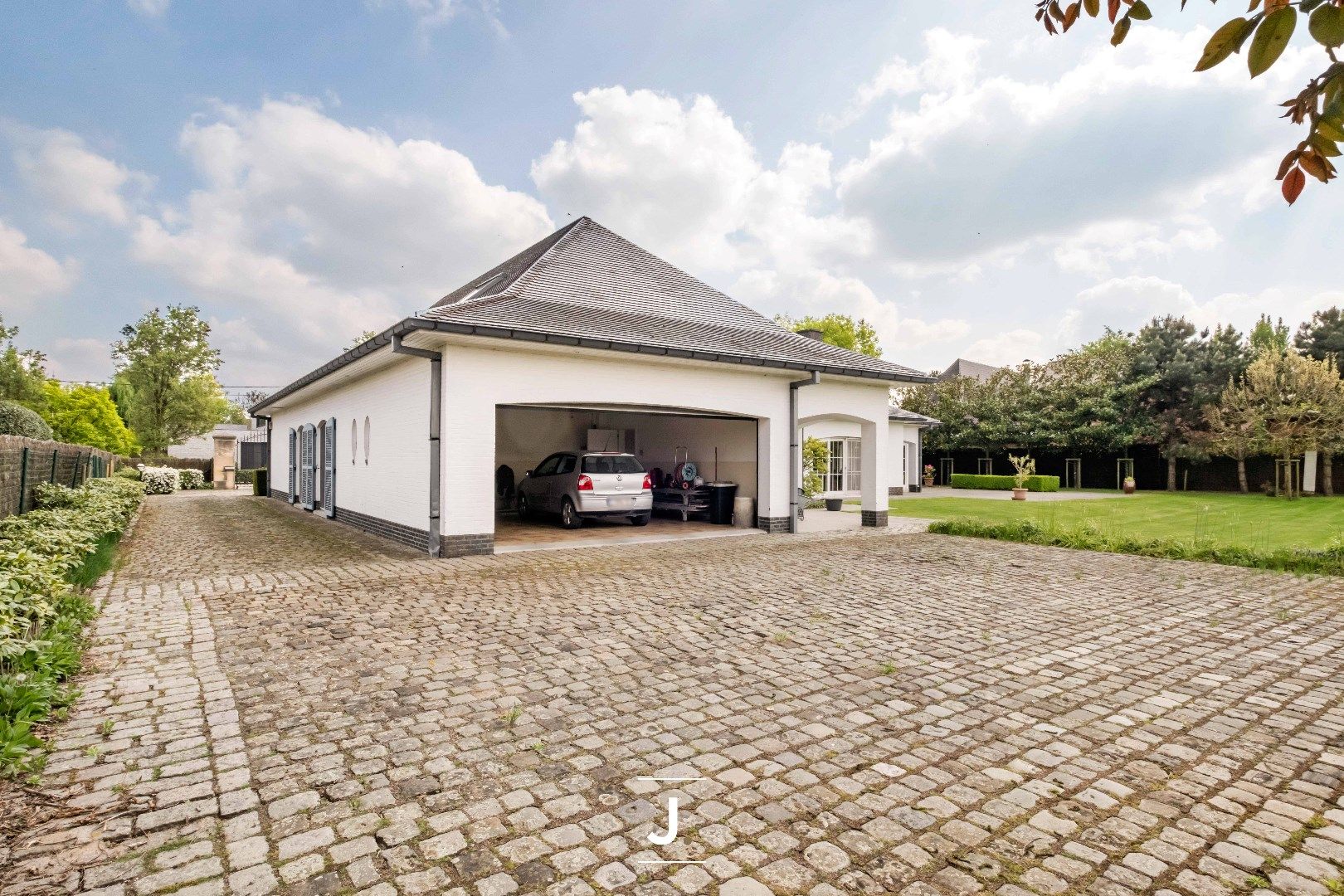 Ruime statige villa op een toplocatie te Beveren-Leie foto 30
