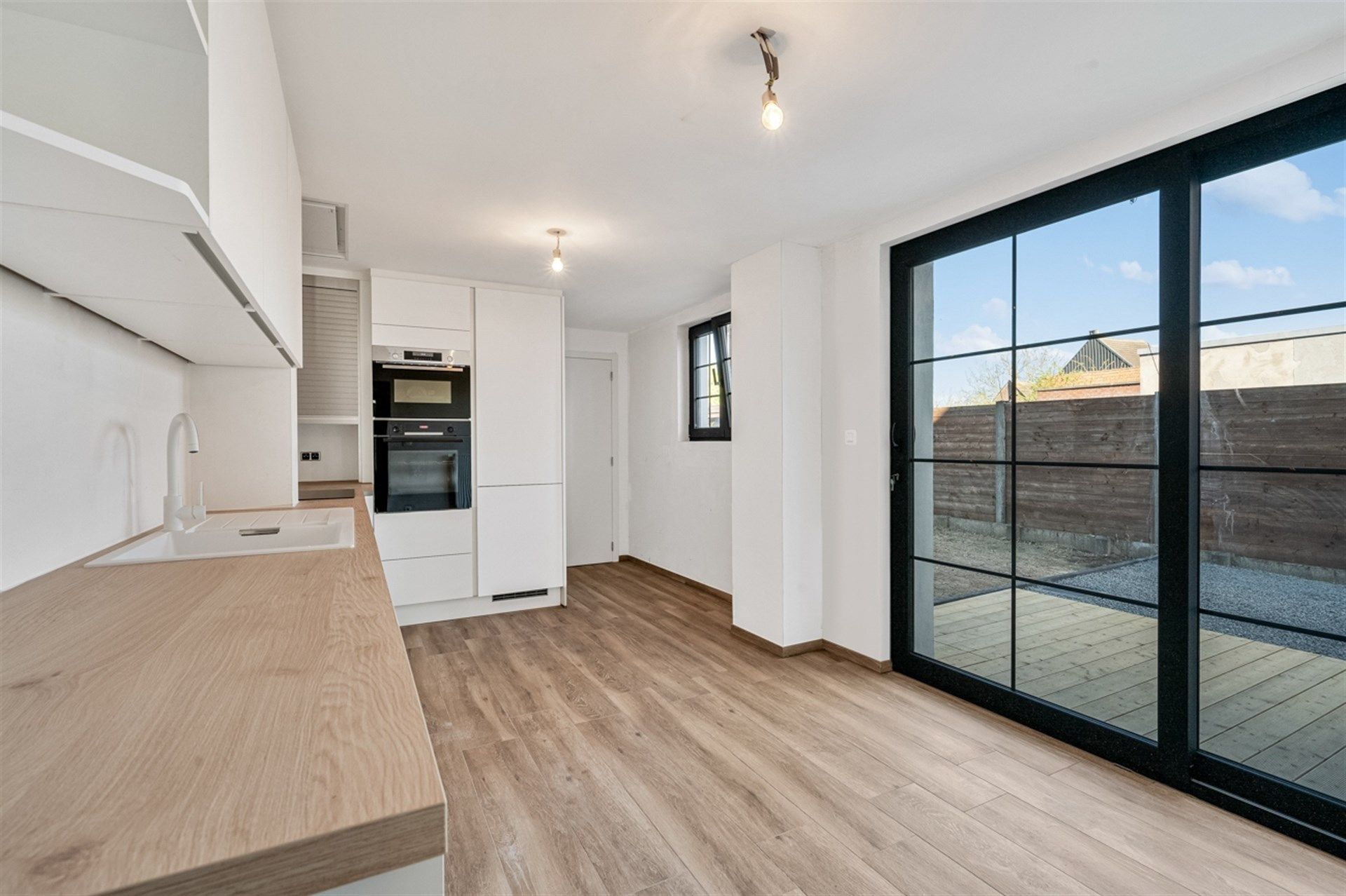 Prachtig gerenoveerde halfopen bebouwing te Moorsel foto 10