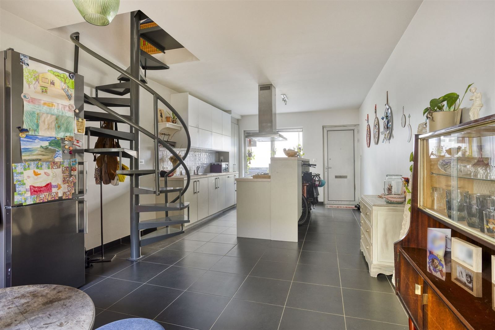 Zeer gezellige woning met 2 slaapkamers + bureau nabij centrum Halle  foto 11