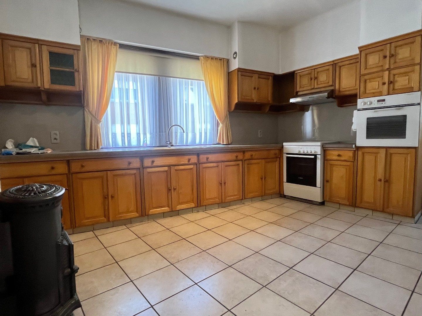 Authentiek hoekpand te koop in Harelbeke met 4 slaapkamers en een inpandige garage  foto 5