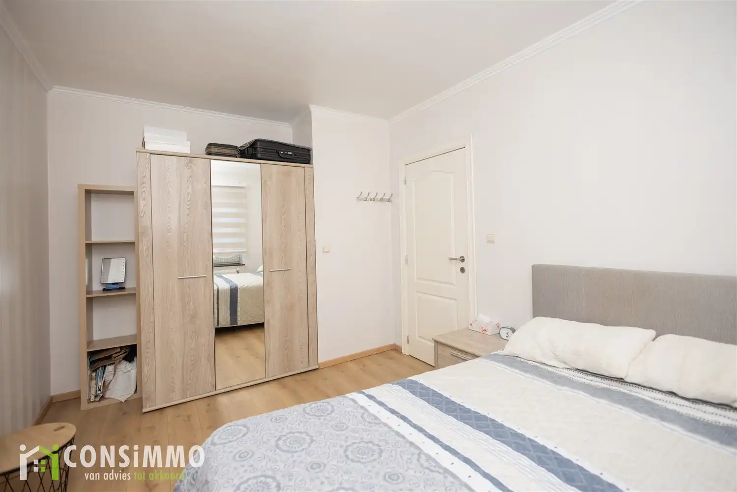 Instapklare en ruime woning met 5 slaapkamers in Genk foto 19