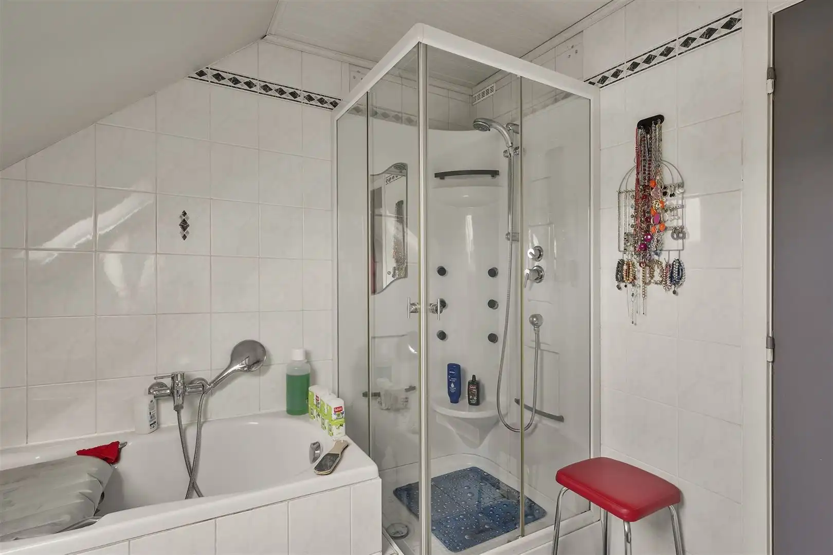 Halfopen bebouwing met 3 slpk's foto 20