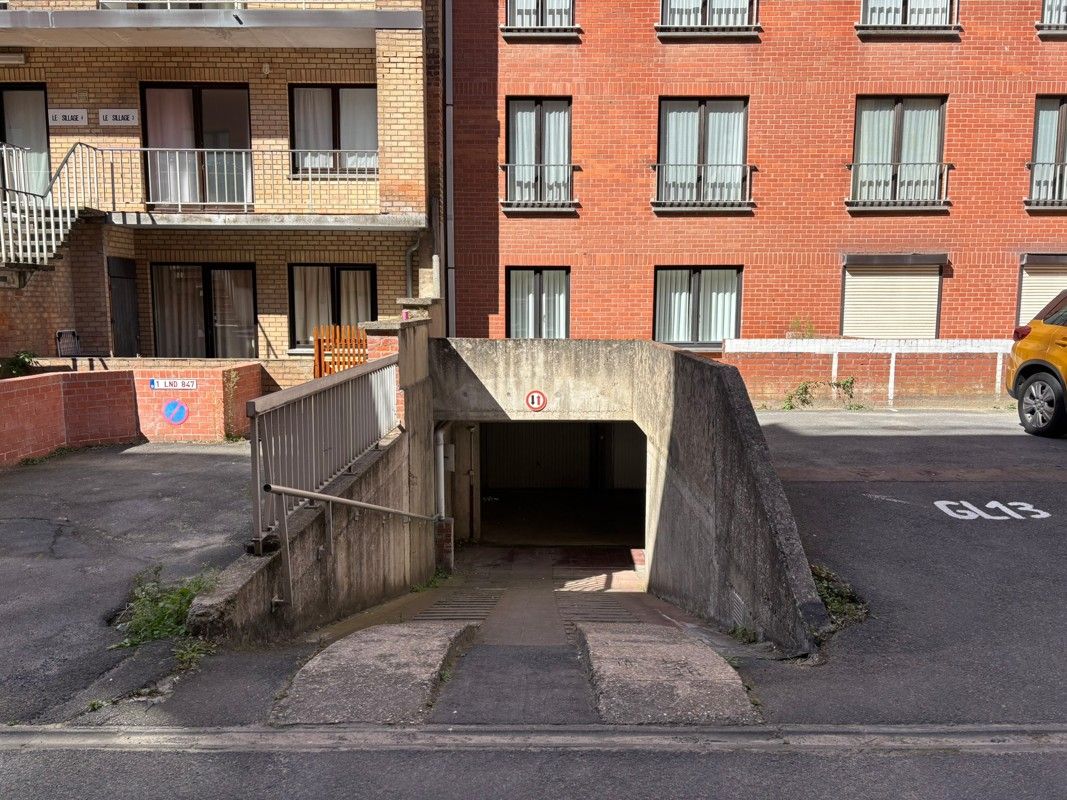 Garage koop in centrum Sint-Idesbald! foto 4