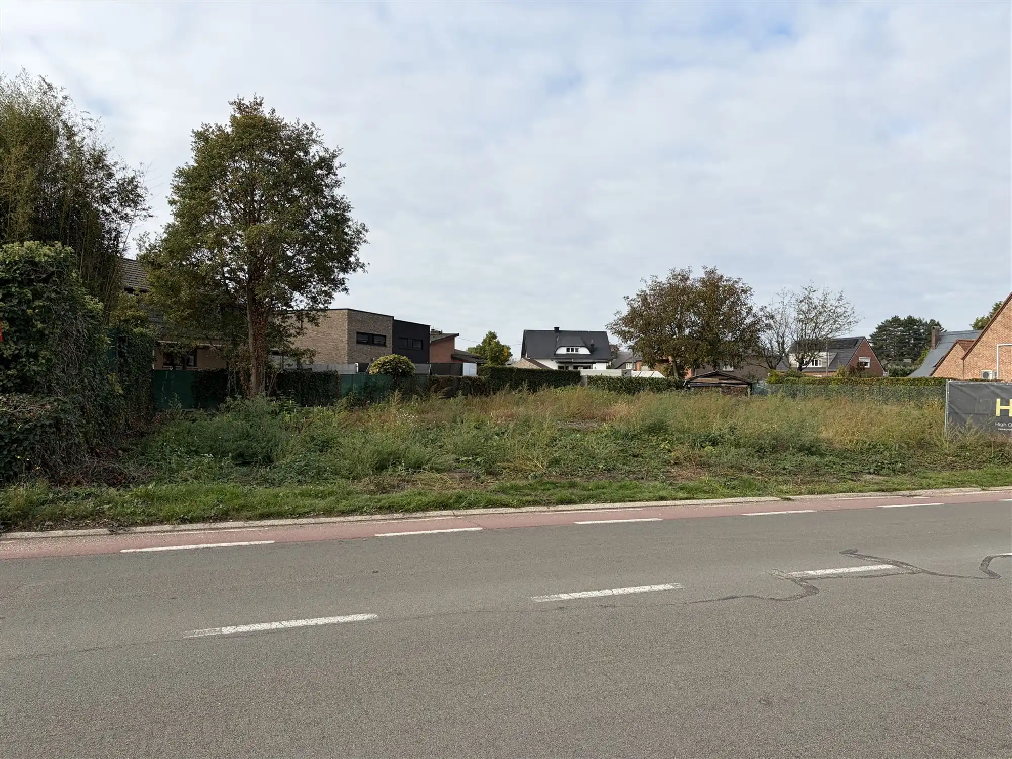 BOUWGROND VAN 6A18CA VOOR OPEN BEBOUWING MET STRAATBREEDT VAN MAAR LIEFST 23M NABIJ PAAL-DORP foto 2