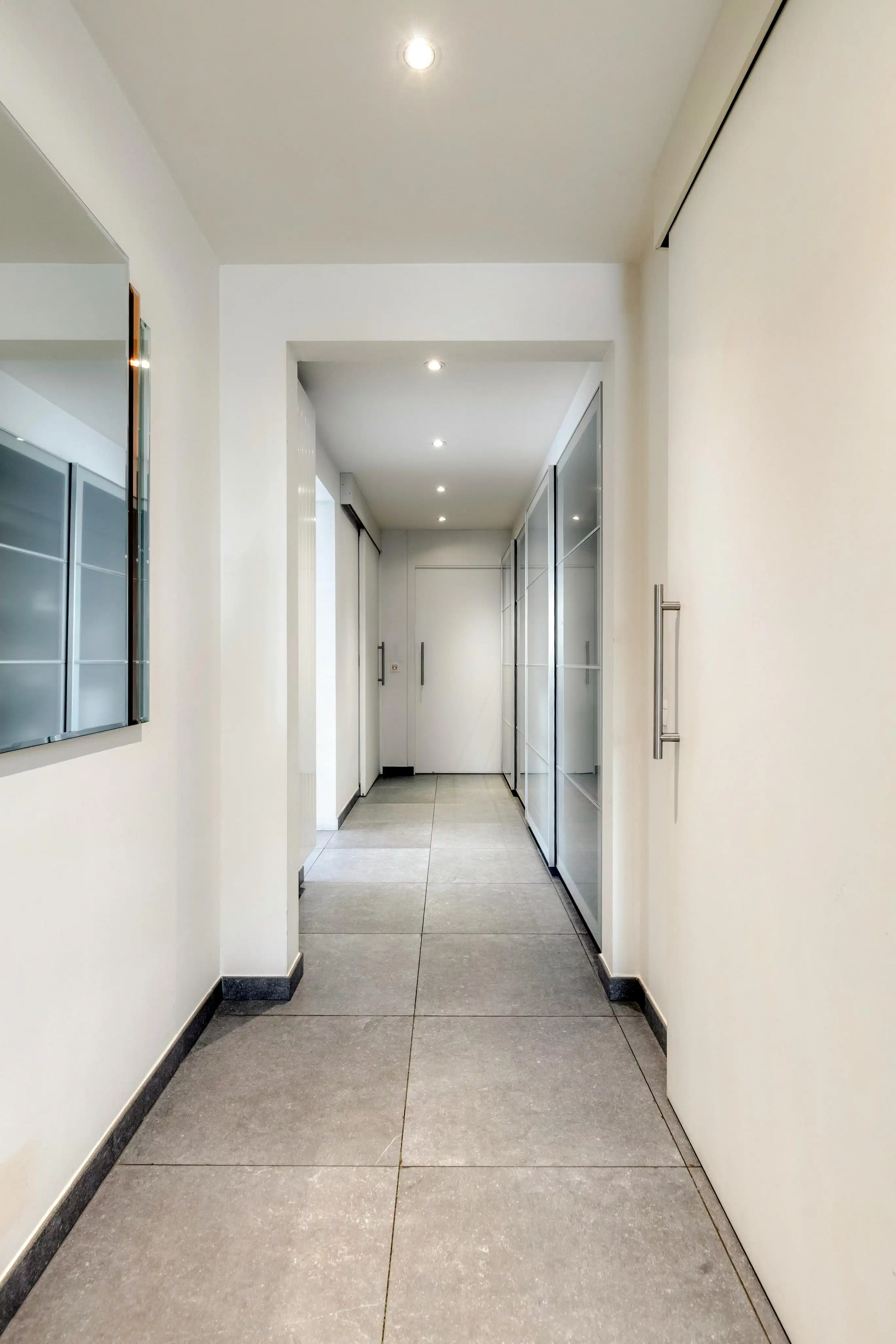 Uitzonderlijk ruime woning te koop in Wilrijk foto 21