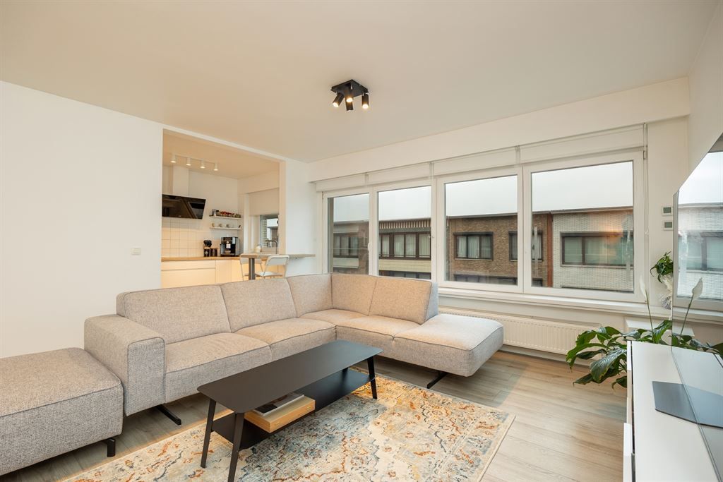 Instapklaar tweeslaapkamer appartement in de Groenenhoek foto 2