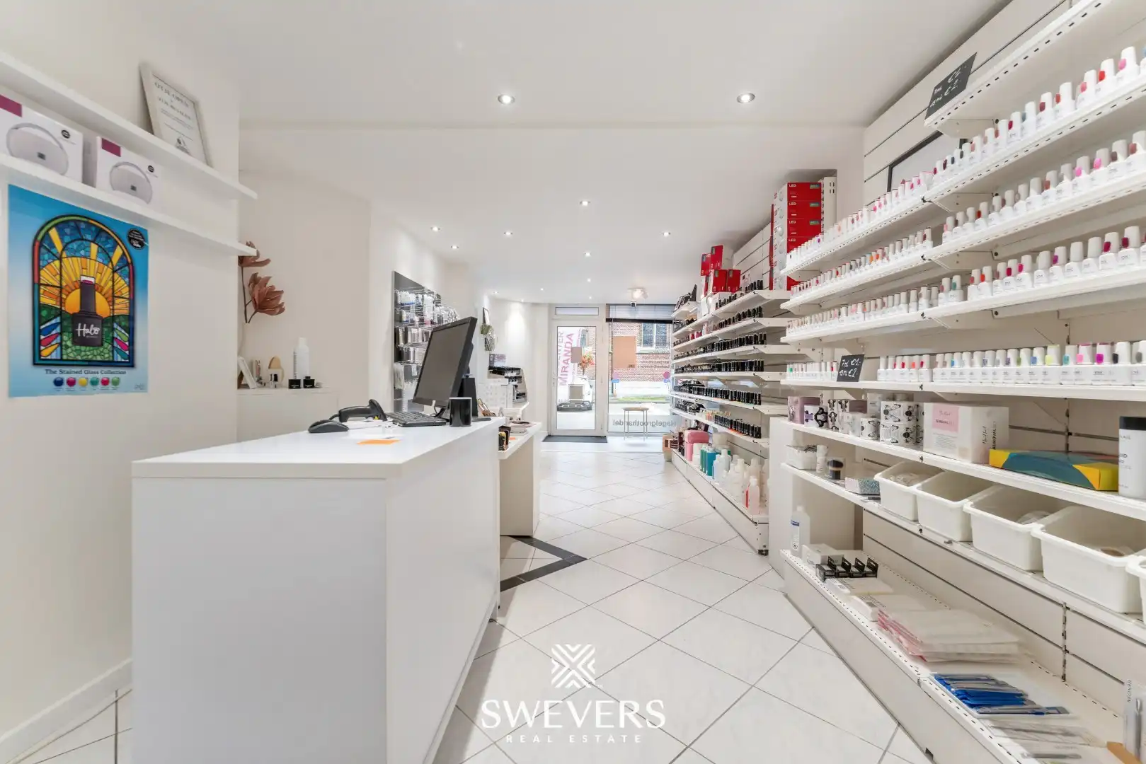 Handelspand met praktische indeling in hartje Tessenderlo foto 2