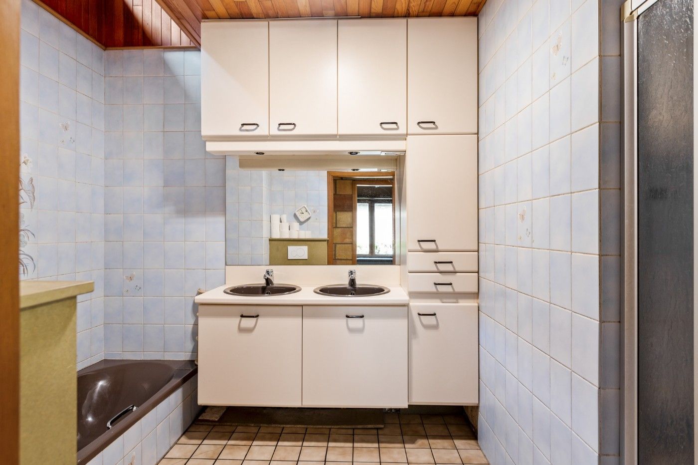 Vrijstaande laagbouwwoning met 2 slpk., tuin en garage foto 17