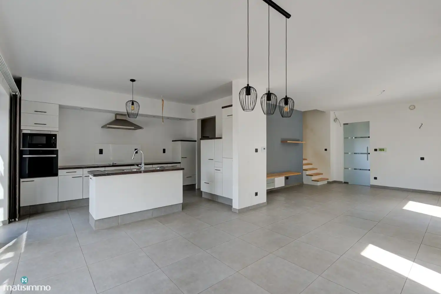 RECENTE EN ENERGIEZUINIGE WONING MET 3 SLAAPKAMERS, RUIM ZUIDWESTGERICHT PERCEEL VAN 3.357 M² EN GARAGE TE WELLEN foto 7