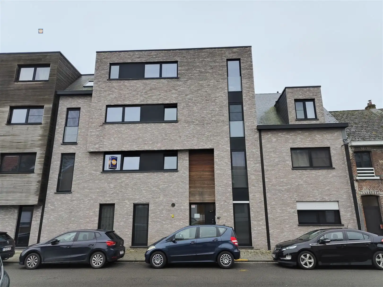 Prachtig nieuwbouw appartement foto {{pictureIndex}}