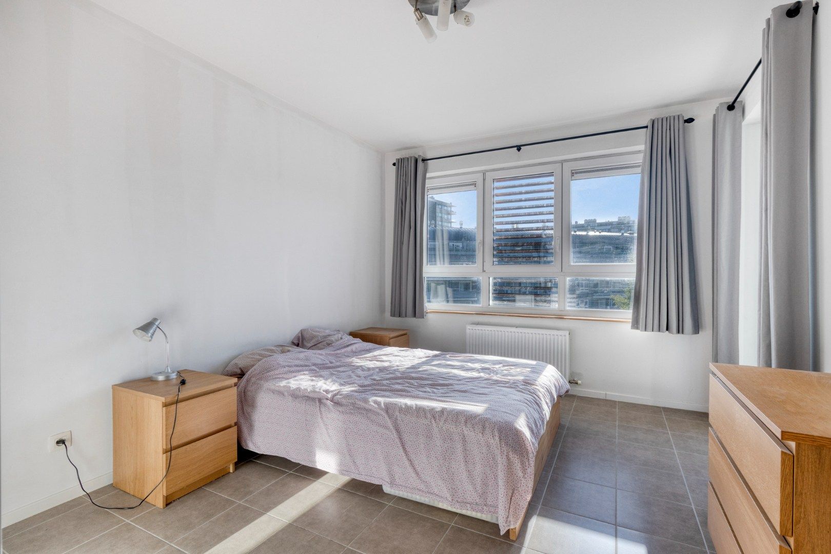 Goedgelegen appartement in recent gebouw **** IN OPTIE **** foto 7