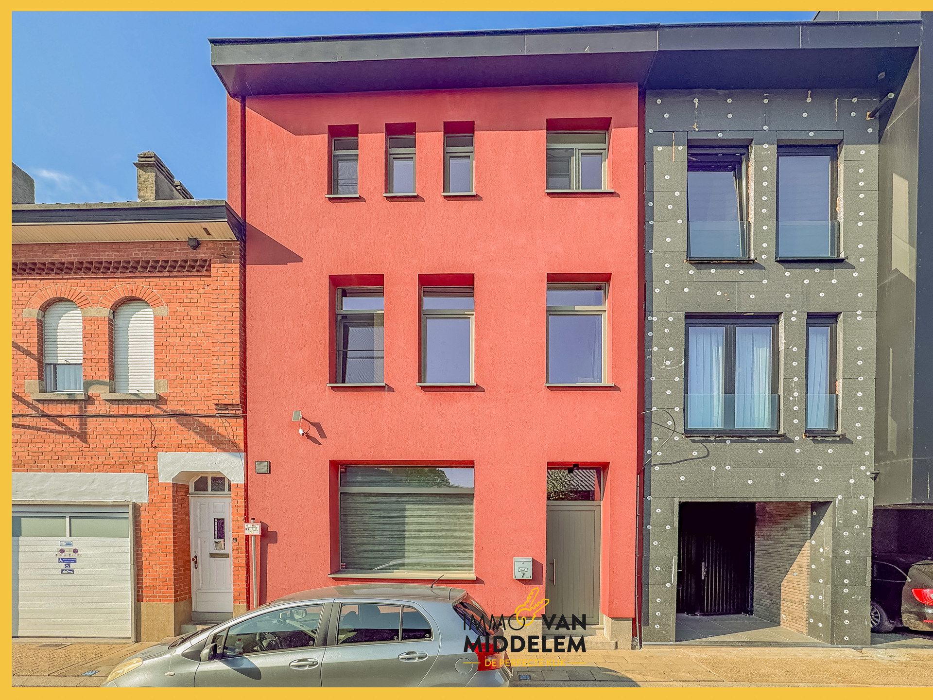INSTAPKLARE WONING MET 4 KAMERS, TERRAS EN TUIN foto {{pictureIndex}}